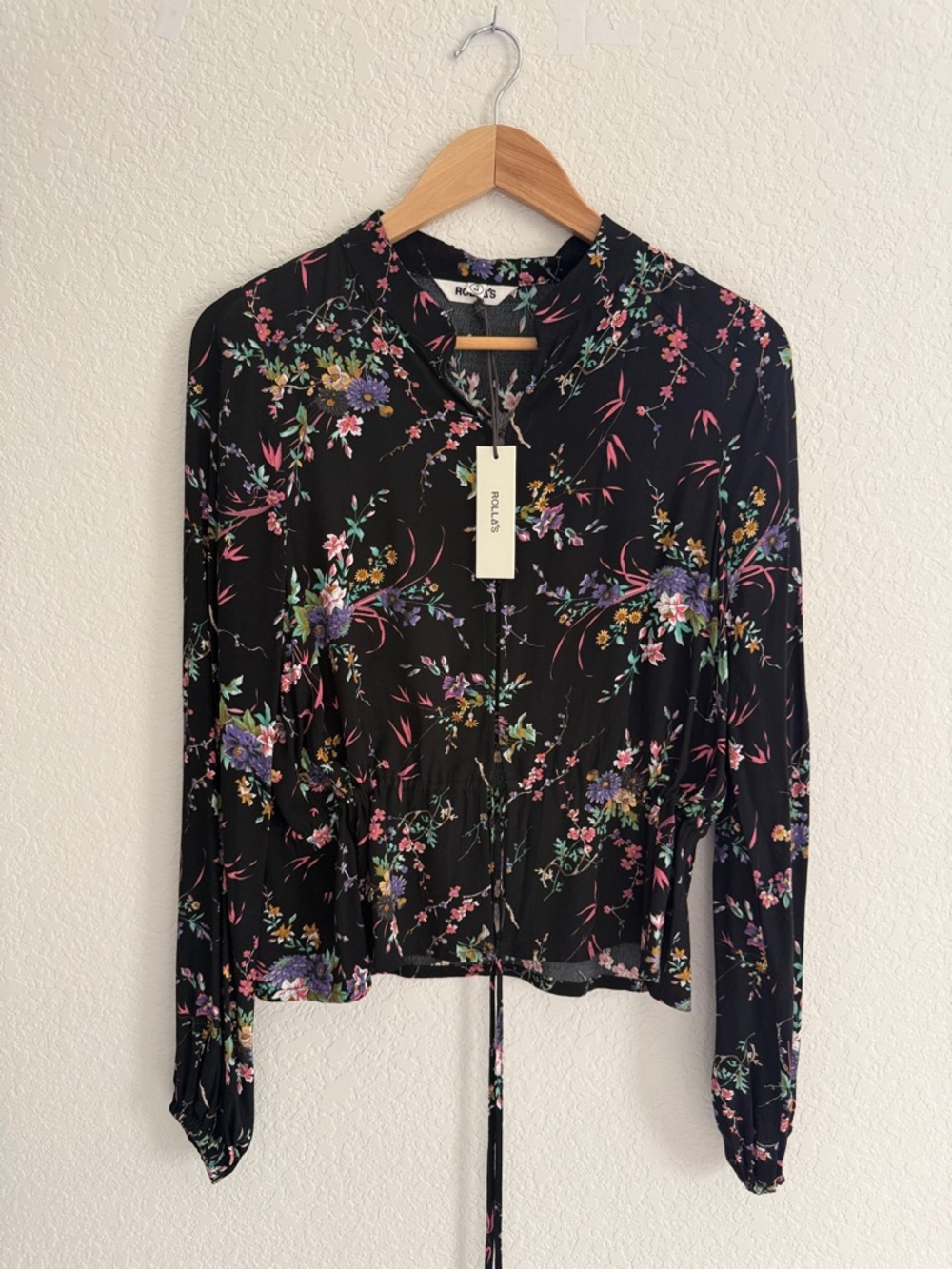 NWT!! ROLLA'S Ella Meadows Black Floral Long Sleeve Blouse Size M - Picture 4 of 12